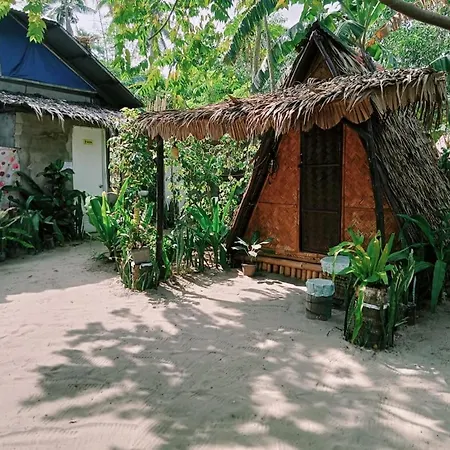 8 Star Paradise Locaroc Exterior photo