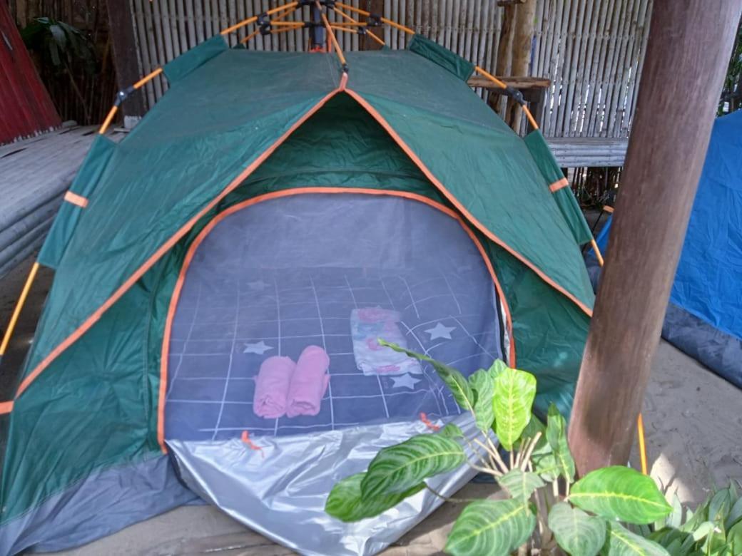8 Star Paradise Campsite Locaroc