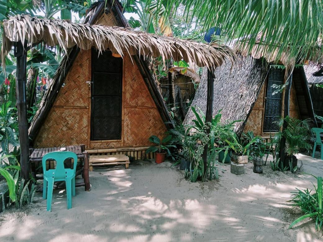 8 Star Paradise Campsite Locaroc