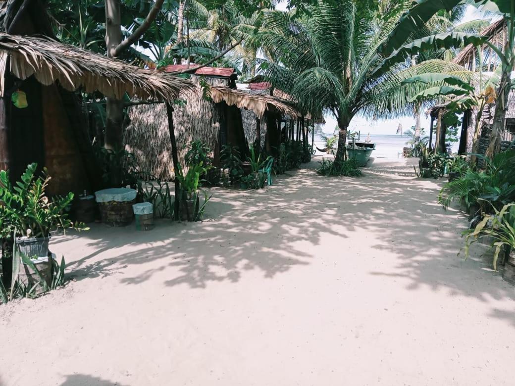 Campsite 8 Star Paradise Locaroc