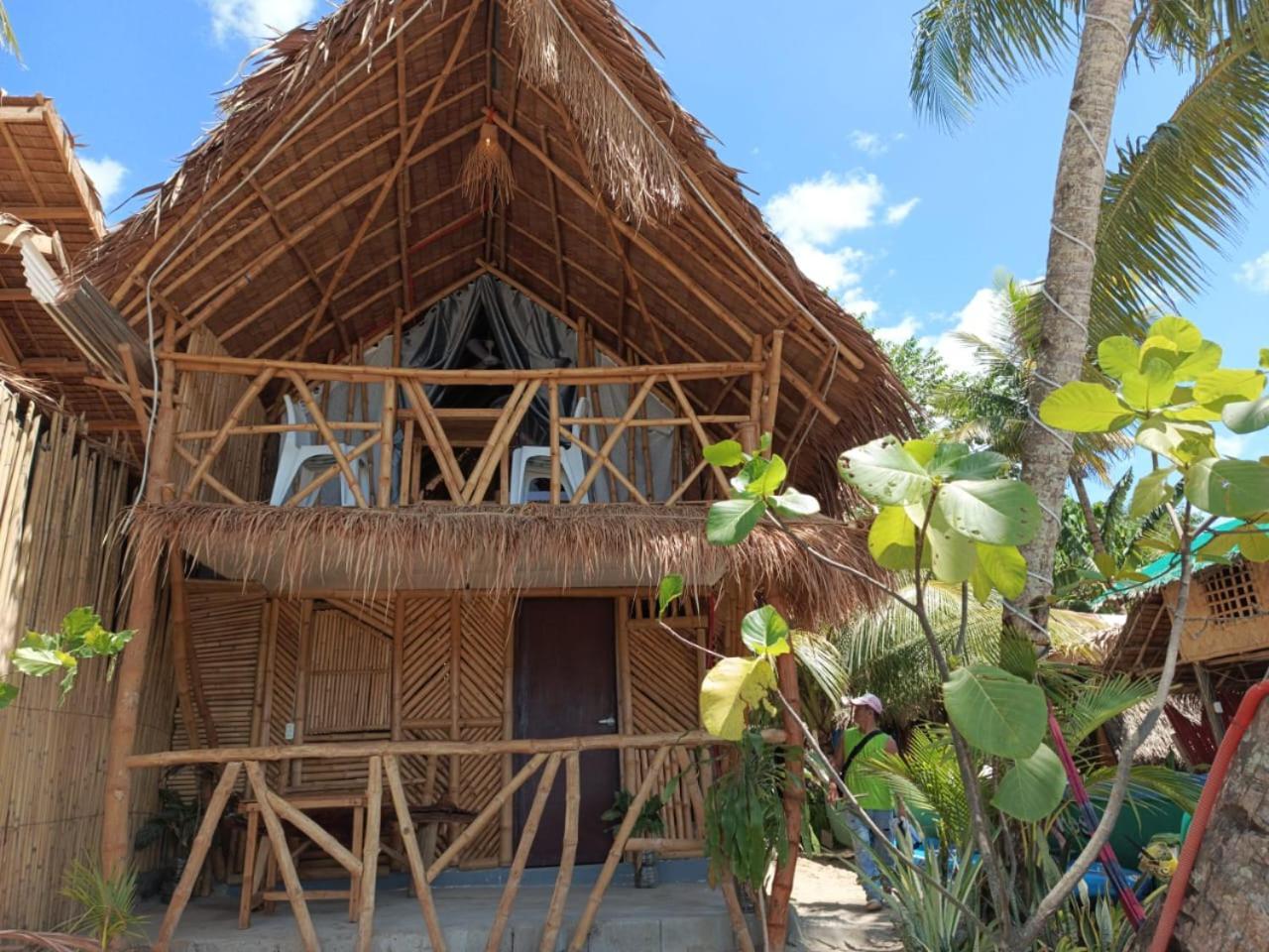 Campsite 8 Star Paradise Locaroc